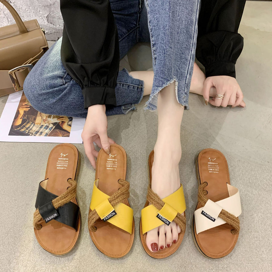 Net Red Flat Sandals And Slippers Women Summer Korean Fashion Cross-Word Slip Soft Bottom Non-Slip Outer Beach Shoes