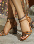 European And American Ladies Vintage Weave Style Square Toe Chunky Heel Sandals