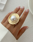 Alloy Winding Geometric Corrugated Pearl Ring