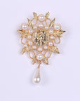 Design Court Retro Baroque Style Coat Brooch