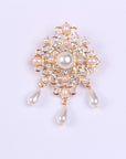 Design Court Retro Baroque Style Coat Brooch