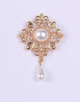 Design Court Retro Baroque Style Coat Brooch