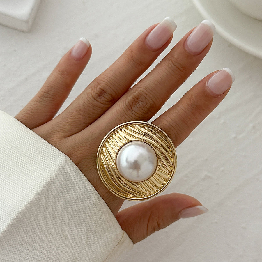 Alloy Winding Geometric Corrugated Pearl Ring