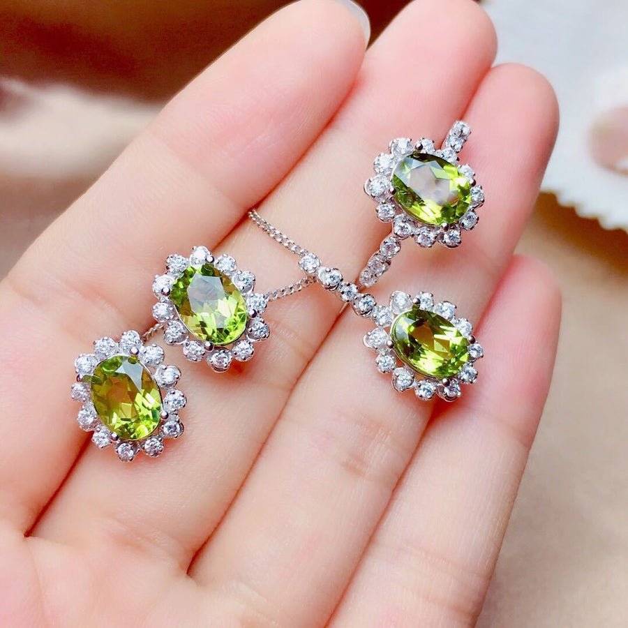 Transparent And Pure Olivine Set Crystals